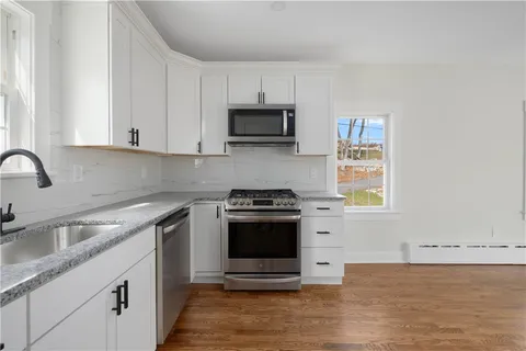 $475,000 | 2 Birch Street, Tiverton, RI 02878