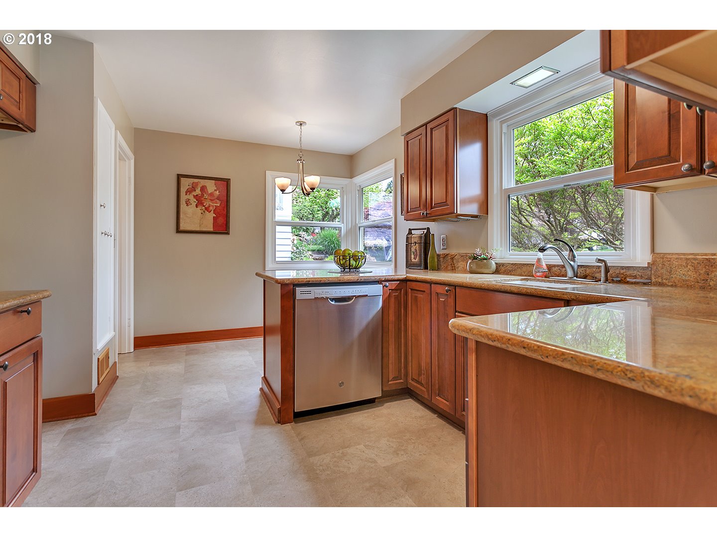 6456 Southwest Loop Drive Portland, OR 97221 - Photo 6 of 32 Kitchen/Nook