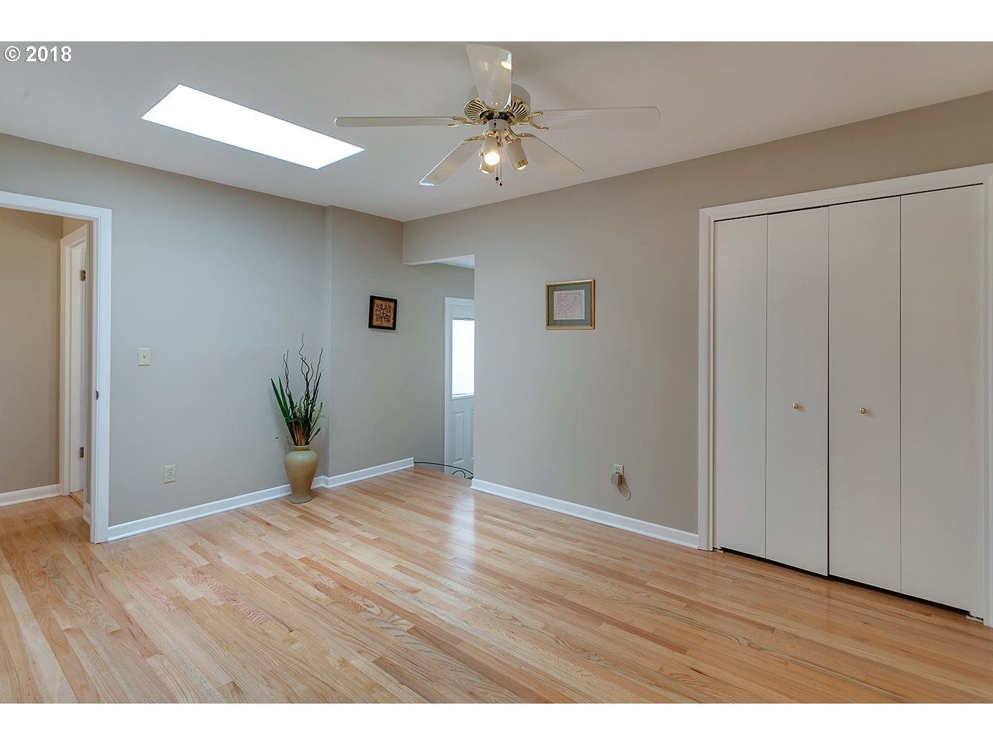 6456 Southwest Loop Drive Portland, OR 97221 - Photo 10 of 32 Bonus Room