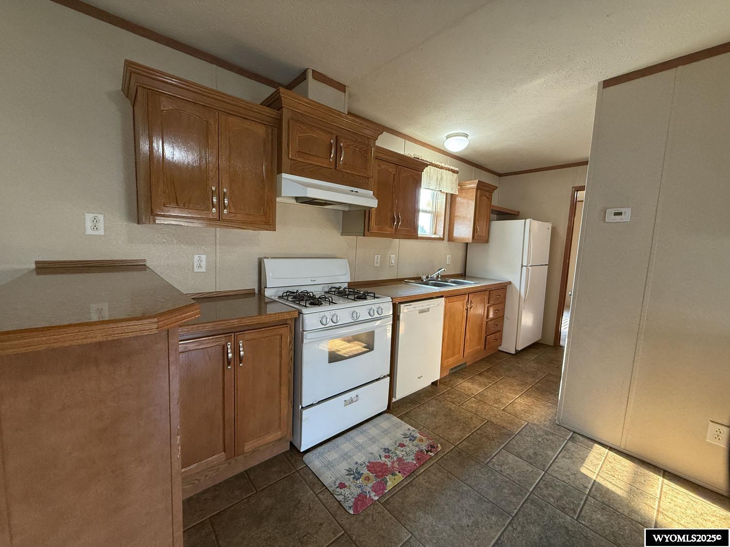 41 Crow Street Riverton, WY 82501 - Photo 6 of 15