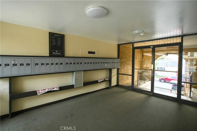 $1,795 | 4015 137th Street, Unit 221, Hawthorne, CA 90250
