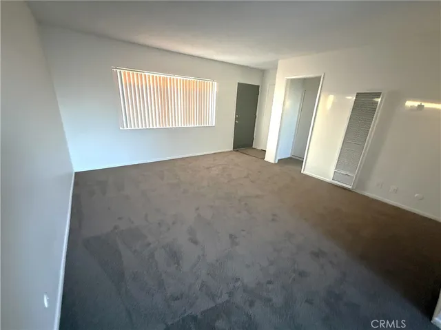 $1,795 | 4015 137th Street, Unit 221, Hawthorne, CA 90250