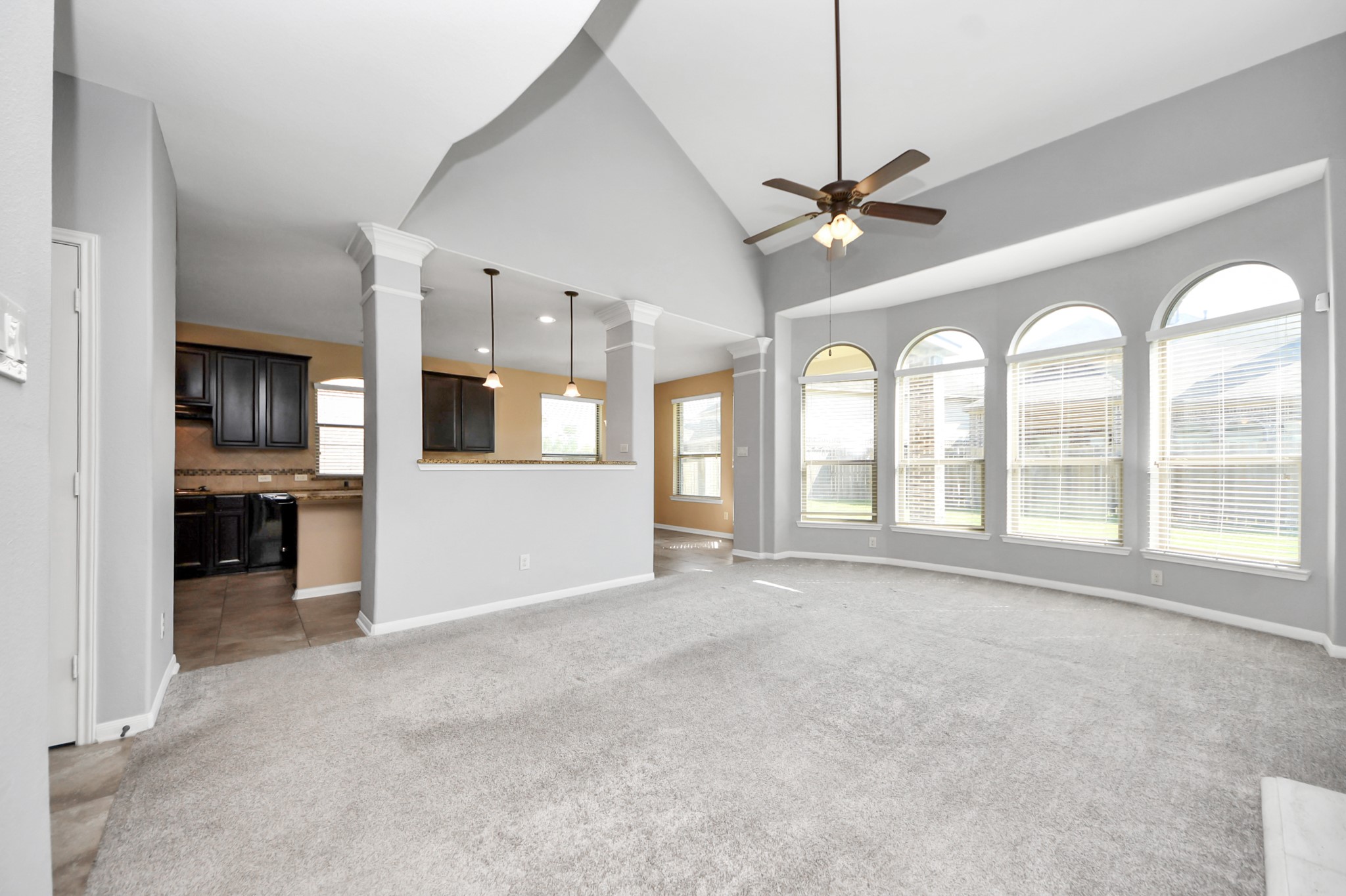 9427 Sapphire Bay Lane Rosharon, TX 77583 - Photo 9 of 50