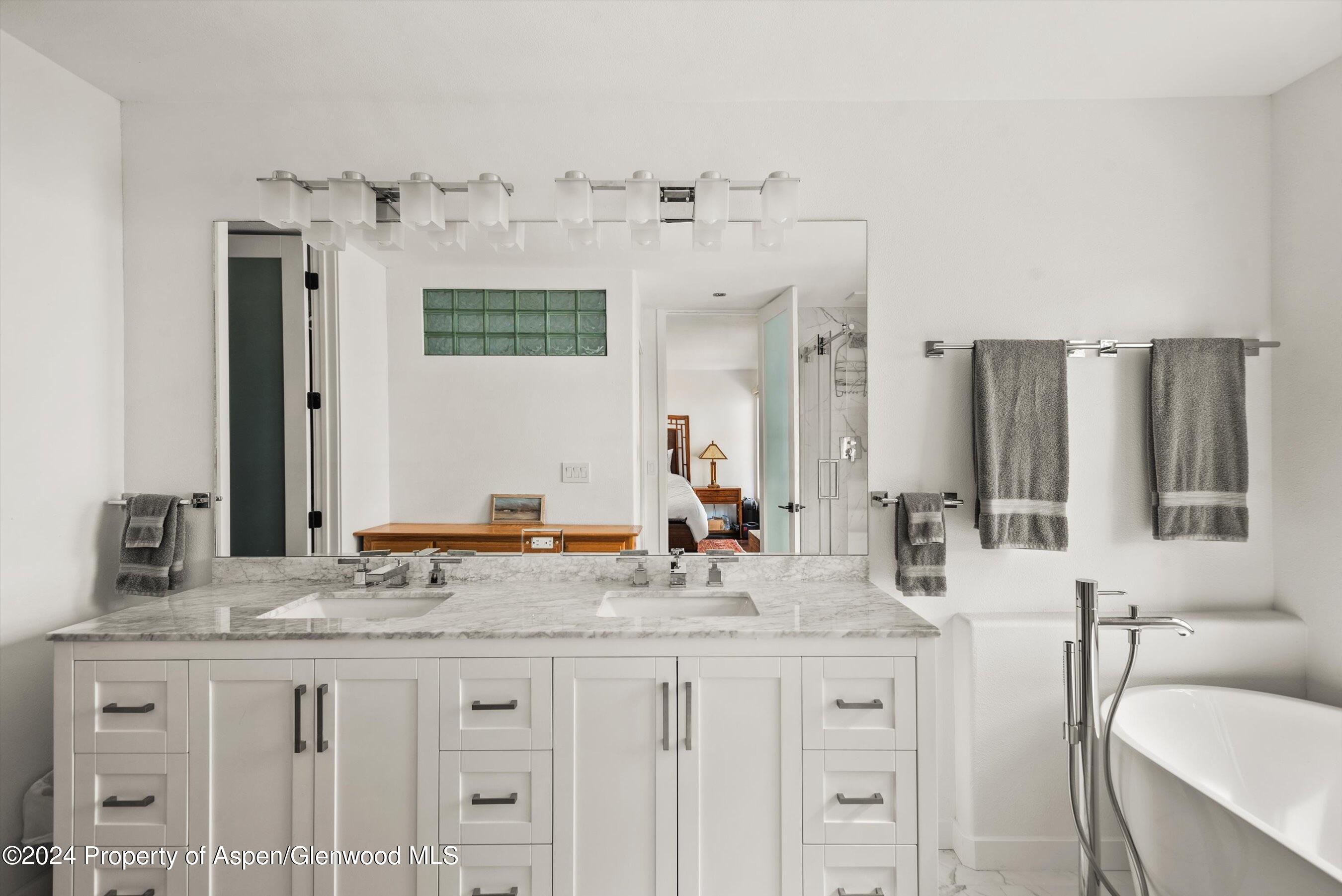 2024 Arbor Park Drive Basalt, CO 81621 - Photo 7 of 16 primary bath