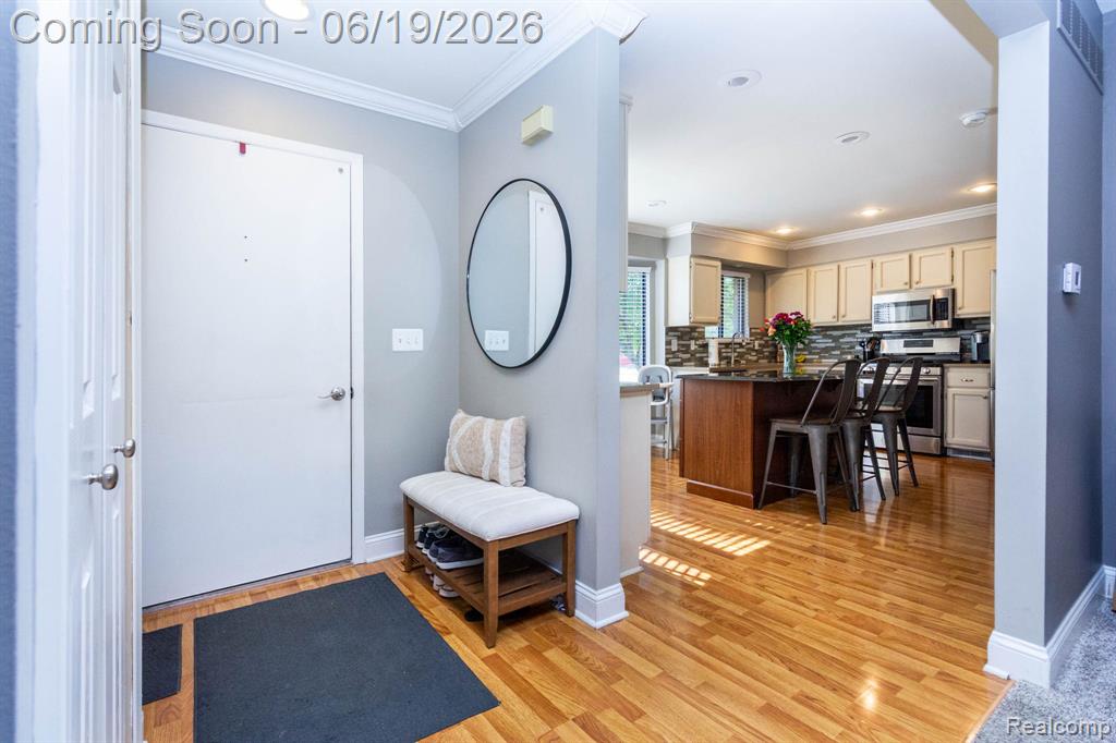 21508 Hall Road Trenton, MI 48183 - Photo 7 of 43