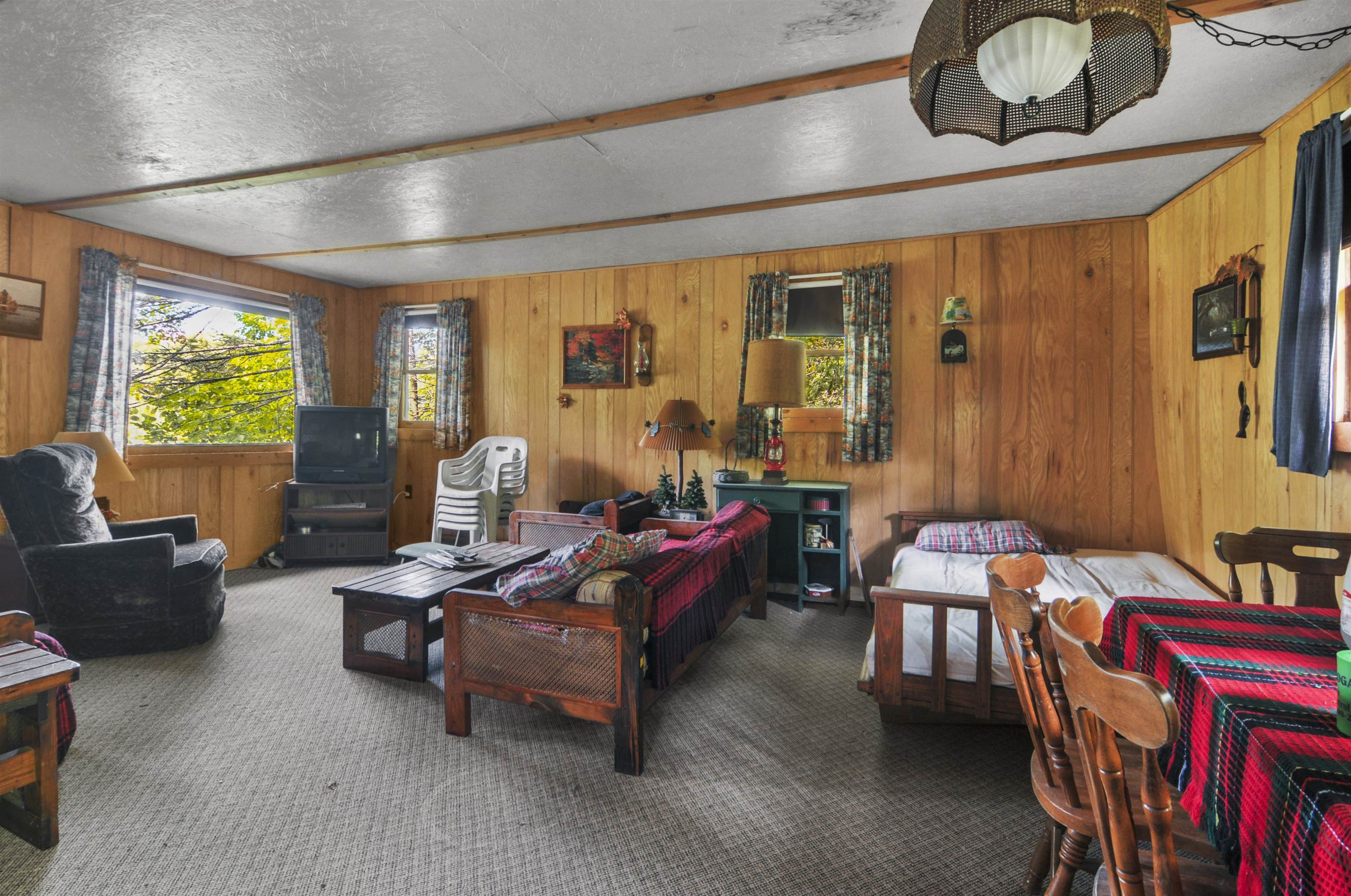 18750 West Knapp Road Reed City, MI 49677 - Photo 9 of 32 1938627-a425e8a4-5542-4922-ae1a-f1f2073defab.JPG