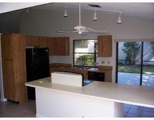 11492 Clear Creek Place Boca Raton, FL 33428 - Photo 5 of 6 5