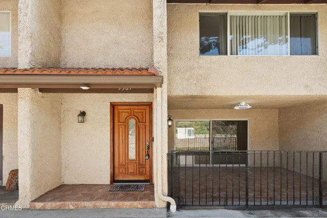 $849,000 | 9503 Vía Venezia, Burbank, CA 91504