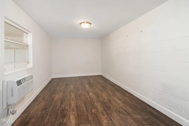 $849,000 | 9503 Vía Venezia, Burbank, CA 91504