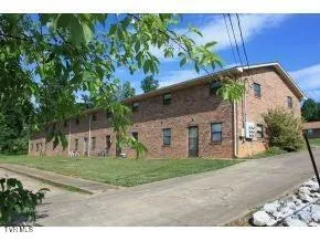 $1,050 | 1001 Kiser Boulevard, Unit 11, Greeneville, TN 37745