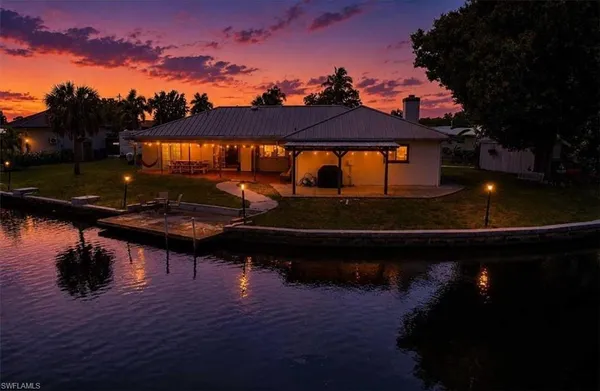 $465,000 | 1318 Thompson Street, North Fort Myers, FL 33903