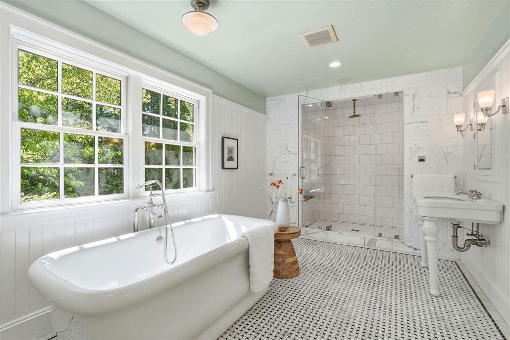 27 Slocum Road Lexington, MA 02421 - Photo 19 of 39