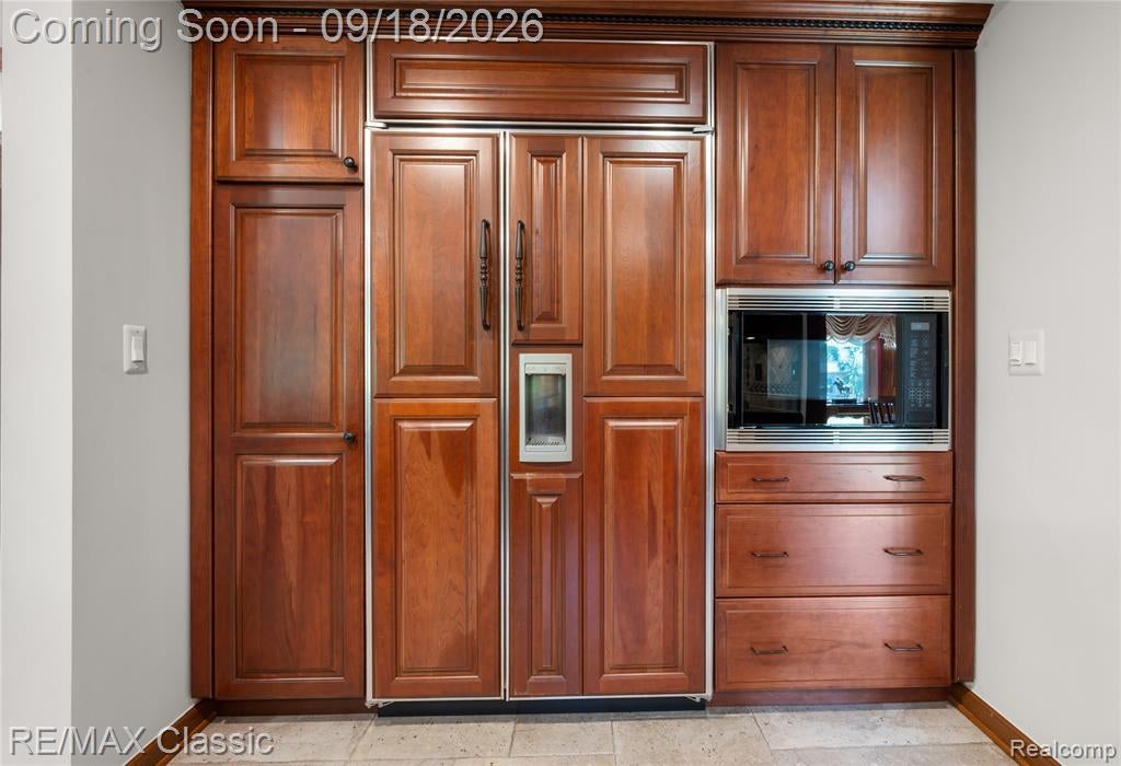 2899 Current Drive Rochester Hills, MI 48309 - Photo 9 of 57 Gallery Image 9