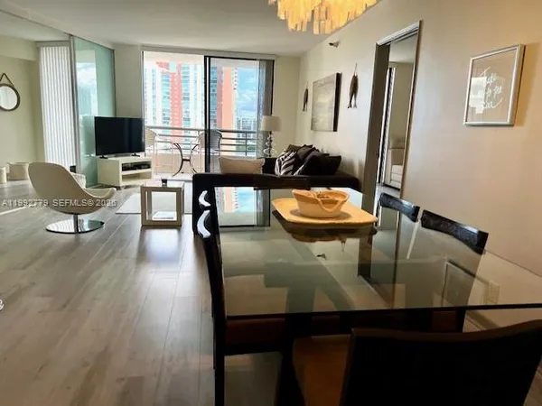 $3,000 | 3300 Northeast 191st Street, Unit 1916, Aventura, FL 33180