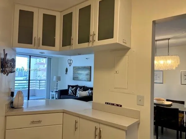 $3,000 | 3300 Northeast 191st Street, Unit 1916, Aventura, FL 33180