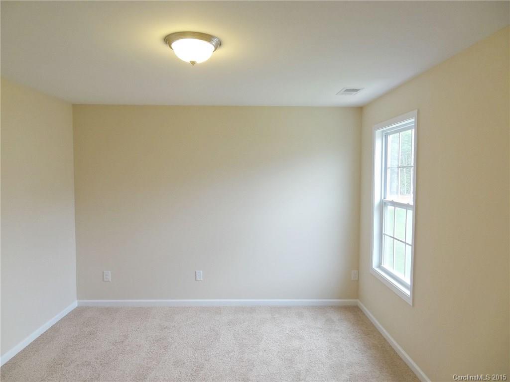 9218 Inverness Bay Road Charlotte, NC 28278 - Photo 11 of 23 Gallery Image 11