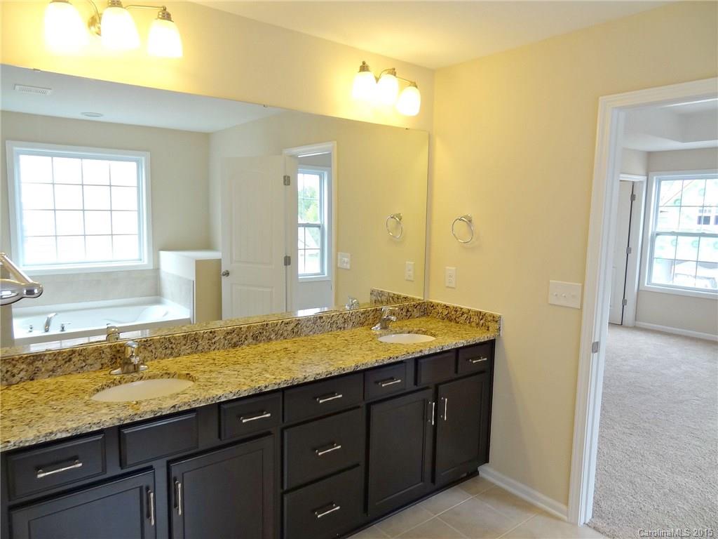 9218 Inverness Bay Road Charlotte, NC 28278 - Photo 16 of 23 Gallery Image 16