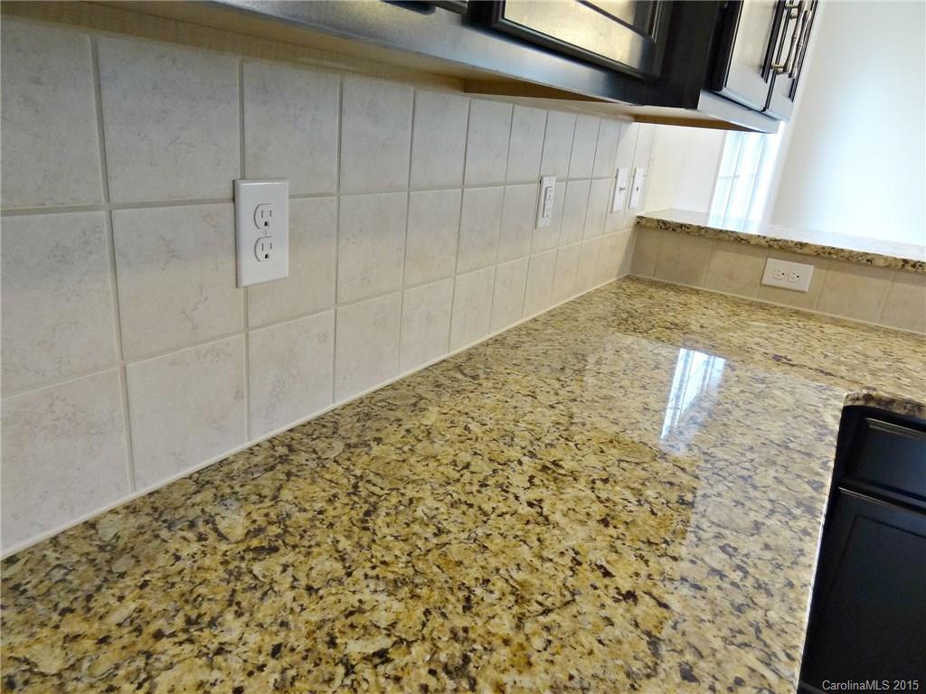 9218 Inverness Bay Road Charlotte, NC 28278 - Photo 7 of 23 Gallery Image 7
