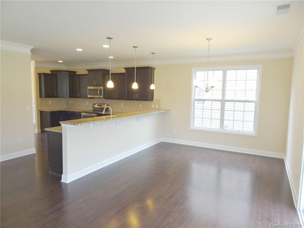 9218 Inverness Bay Road Charlotte, NC 28278 - Photo 8 of 23 Gallery Image 8