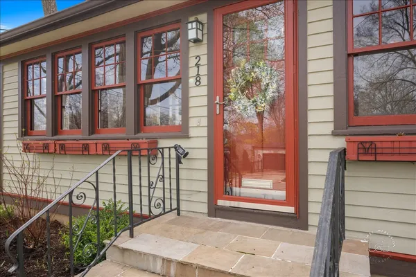 $599,900 | 218 South 1st Street, Geneva, IL 60134