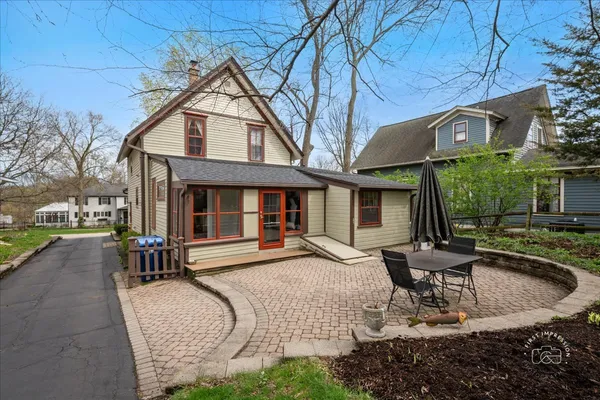 $599,900 | 218 South 1st Street, Geneva, IL 60134