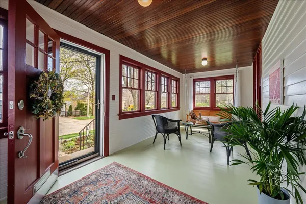 $599,900 | 218 South 1st Street, Geneva, IL 60134