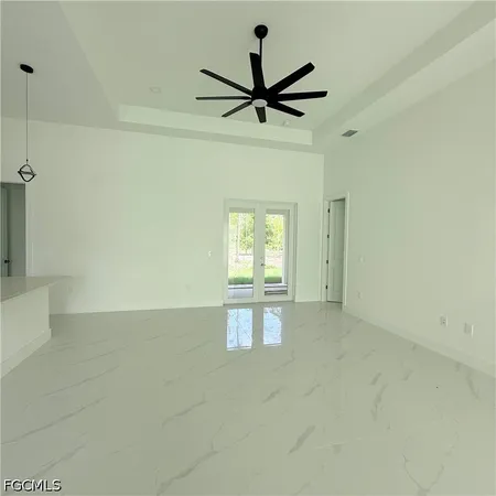 $2,200 | 208 Johns Avenue, Lehigh Acres, FL 33936