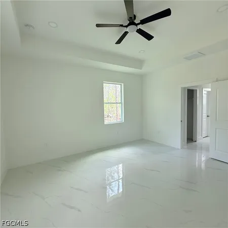 $2,200 | 208 Johns Avenue, Lehigh Acres, FL 33936