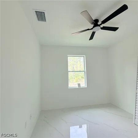 $2,200 | 208 Johns Avenue, Lehigh Acres, FL 33936