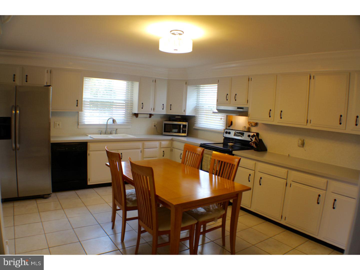 20 Holbrook Road Havertown, PA 19083 - Photo 8 of 25 Gallery Image 8