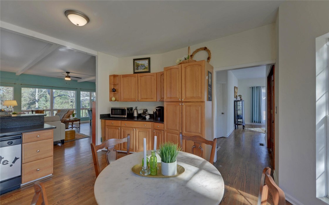 1145 Elrod Ferry Road Hartwell, GA 30643 - Photo 5 of 50 Gallery Image 5