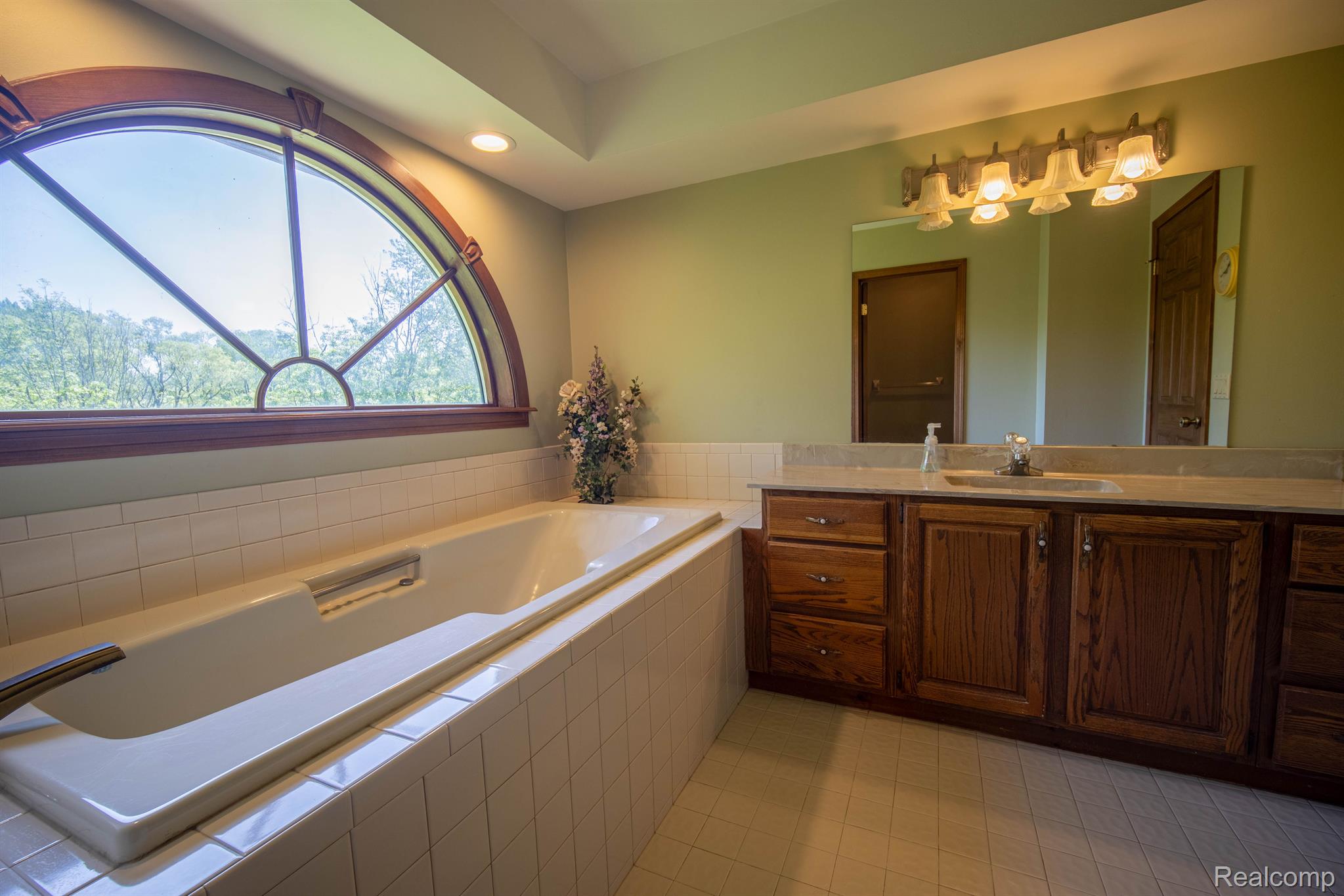 6387 Kings Bridge Road Grand Blanc, MI 48439 - Photo 18 of 29 Gallery Image 18