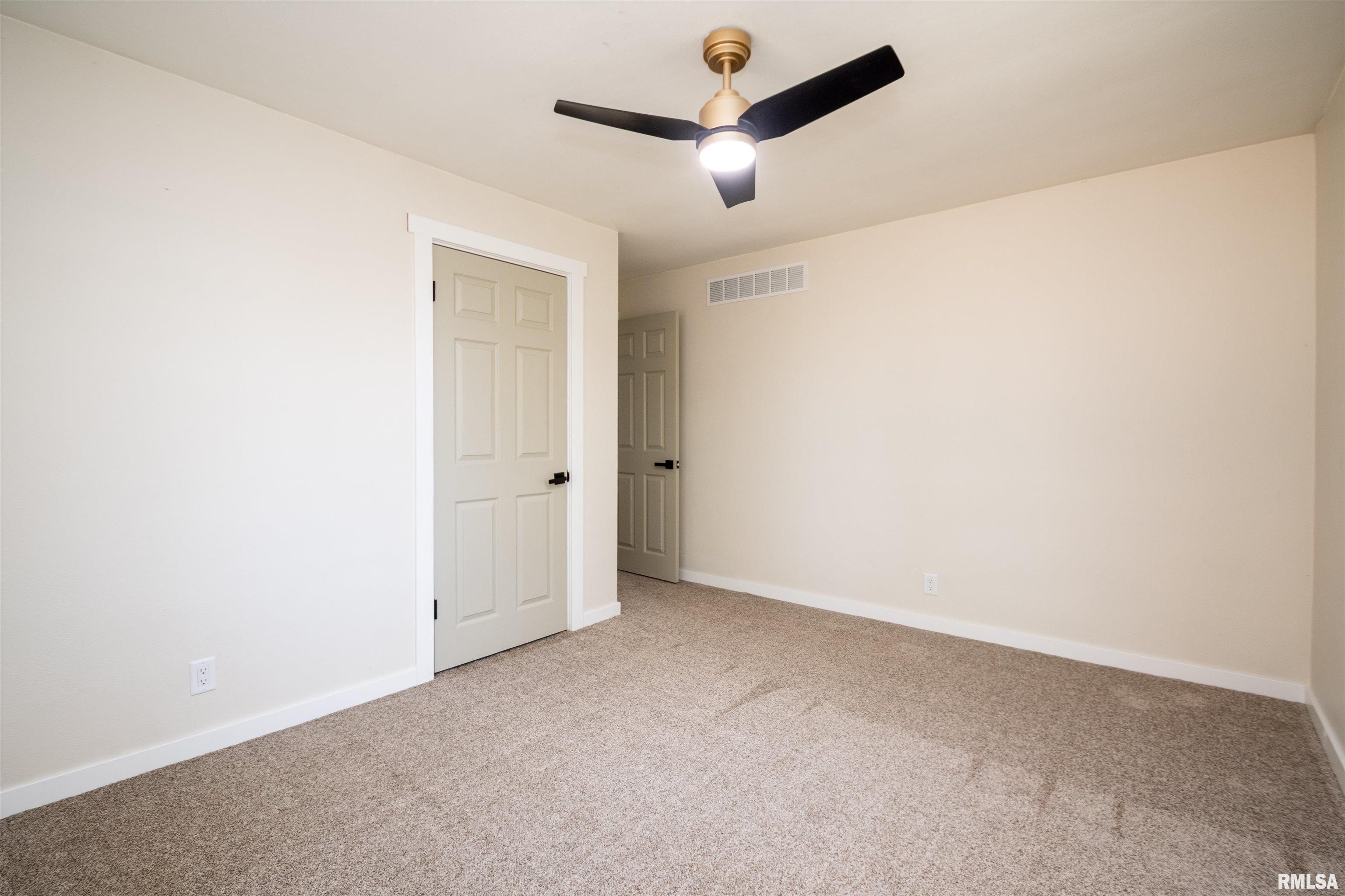 418 North Trivoli Road Trivoli, IL 61569 - Photo 31 of 44