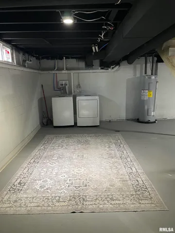 $229,900 | 418 North Trivoli Road, Trivoli, IL 61569