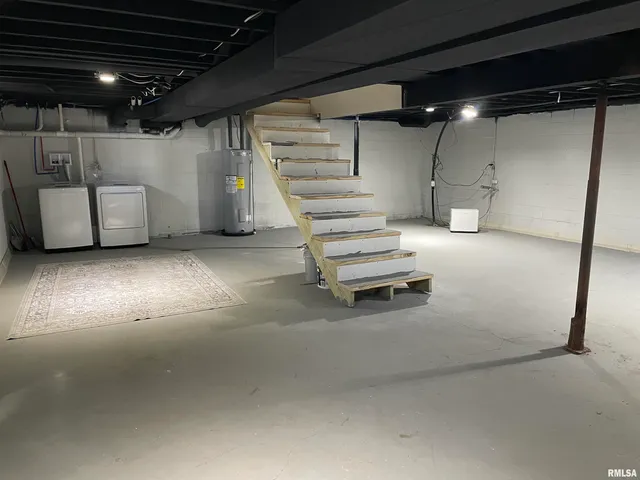 $229,900 | 418 North Trivoli Road, Trivoli, IL 61569