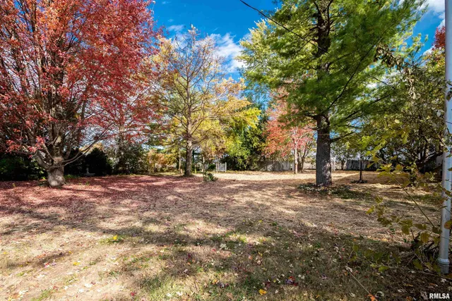 $234,900 | 418 North Trivoli Road, Trivoli, IL 61569