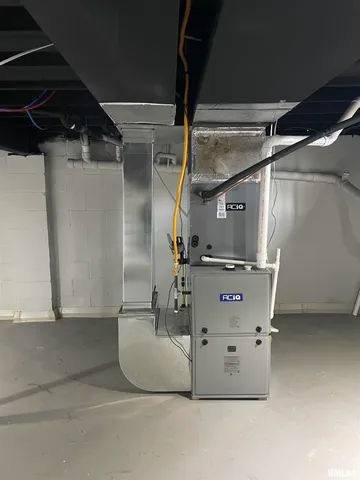 $229,900 | 418 North Trivoli Road, Trivoli, IL 61569