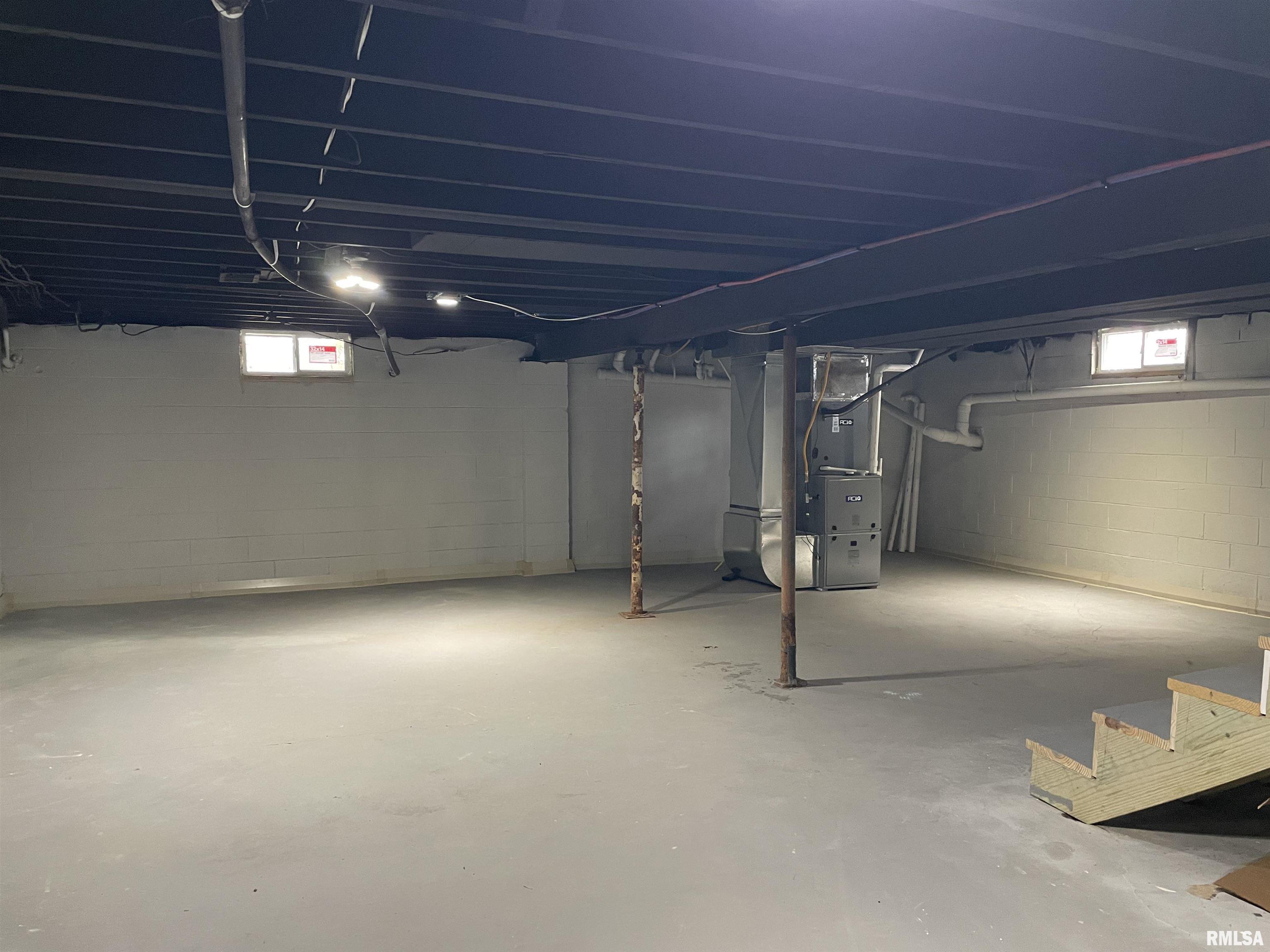 418 North Trivoli Road Trivoli, IL 61569 - Photo 39 of 44