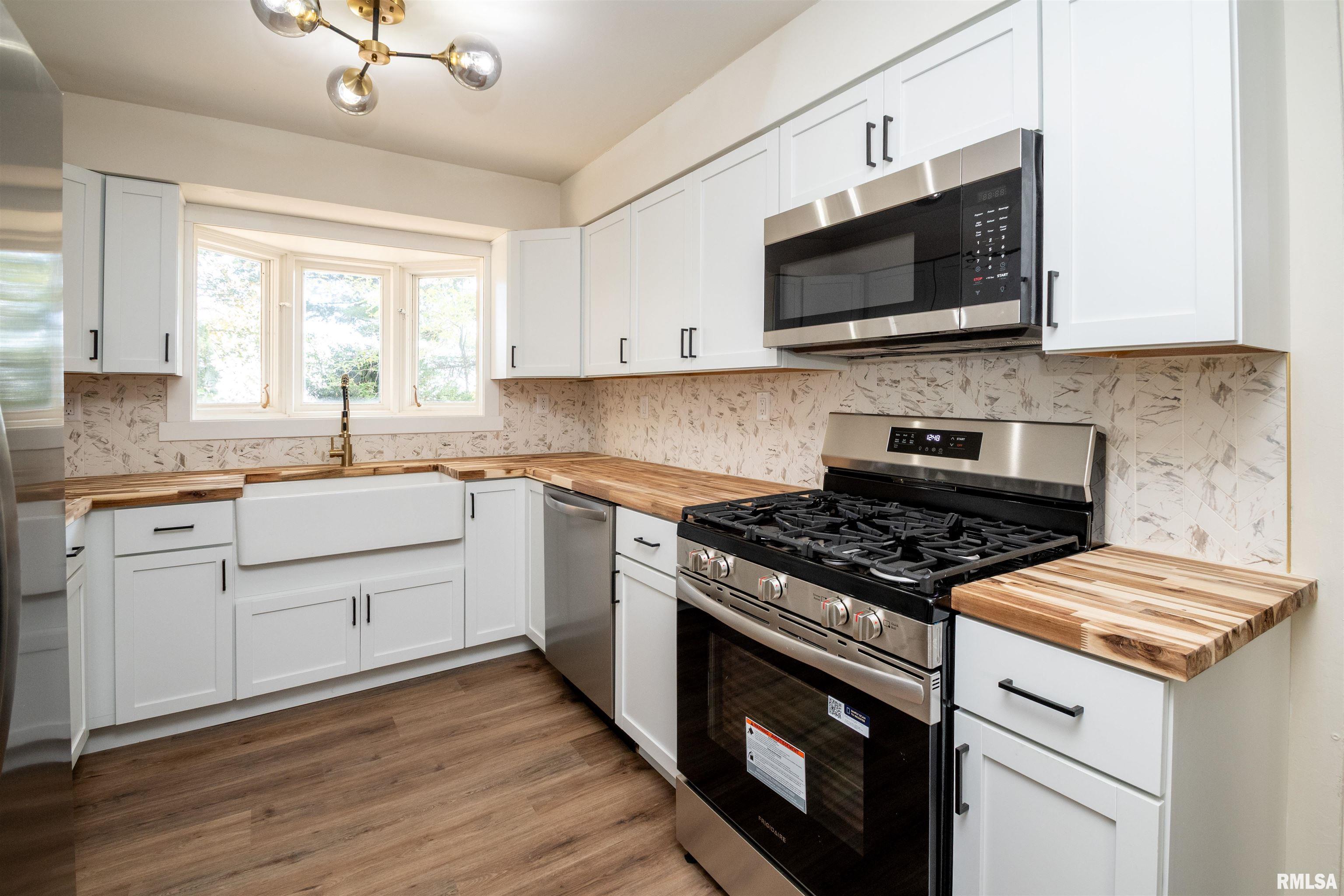 418 North Trivoli Road Trivoli, IL 61569 - Photo 10 of 44