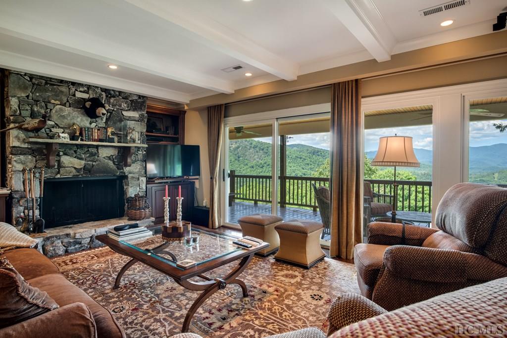 745 Wheatfield Road Franklin, NC 28734 - Photo 4 of 66 Gallery Image 4