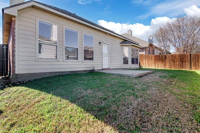 $350,000 | 729 Red Elm Lane, Fort Worth, TX 76131