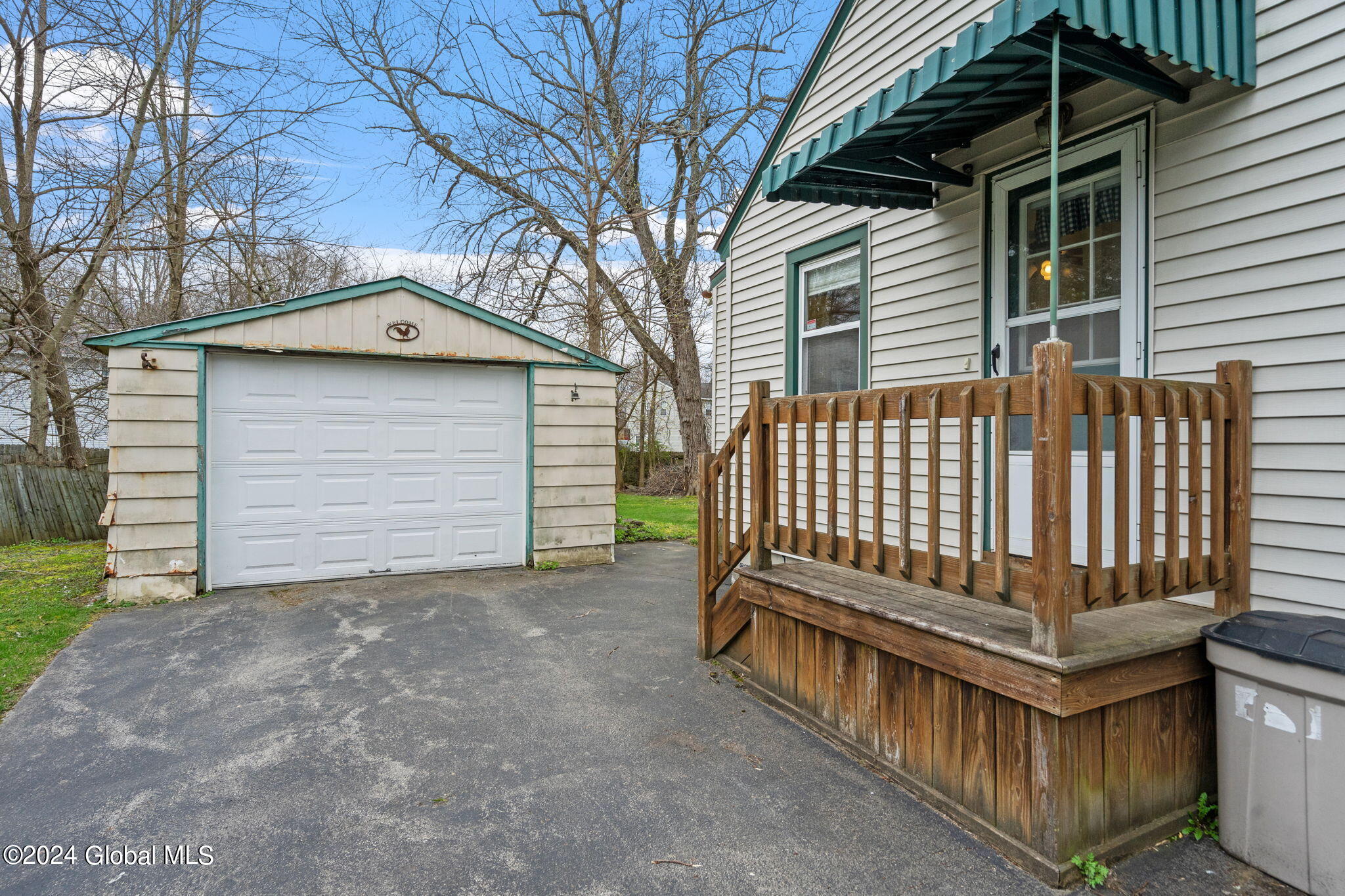 50 New Shaker Road Colonie, NY 12205 - Photo 4 of 34 4-web-or-mls-50-new-shaker-rd