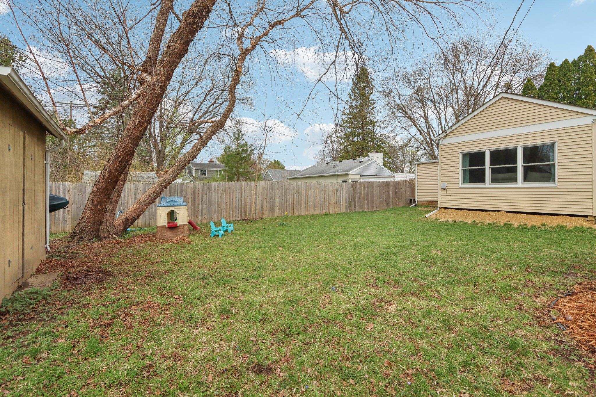 10 South Hillside Terrace Madison, WI 53705 - Photo 31 of 38