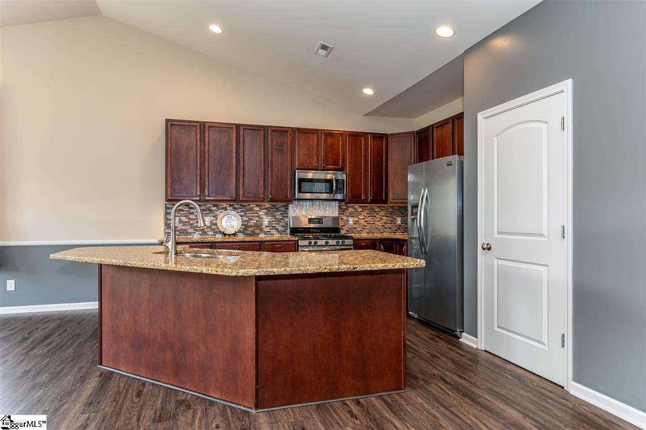 75 Groce Meadow Road Taylors, SC 29687 - Photo 6 of 36 Gallery Image 6