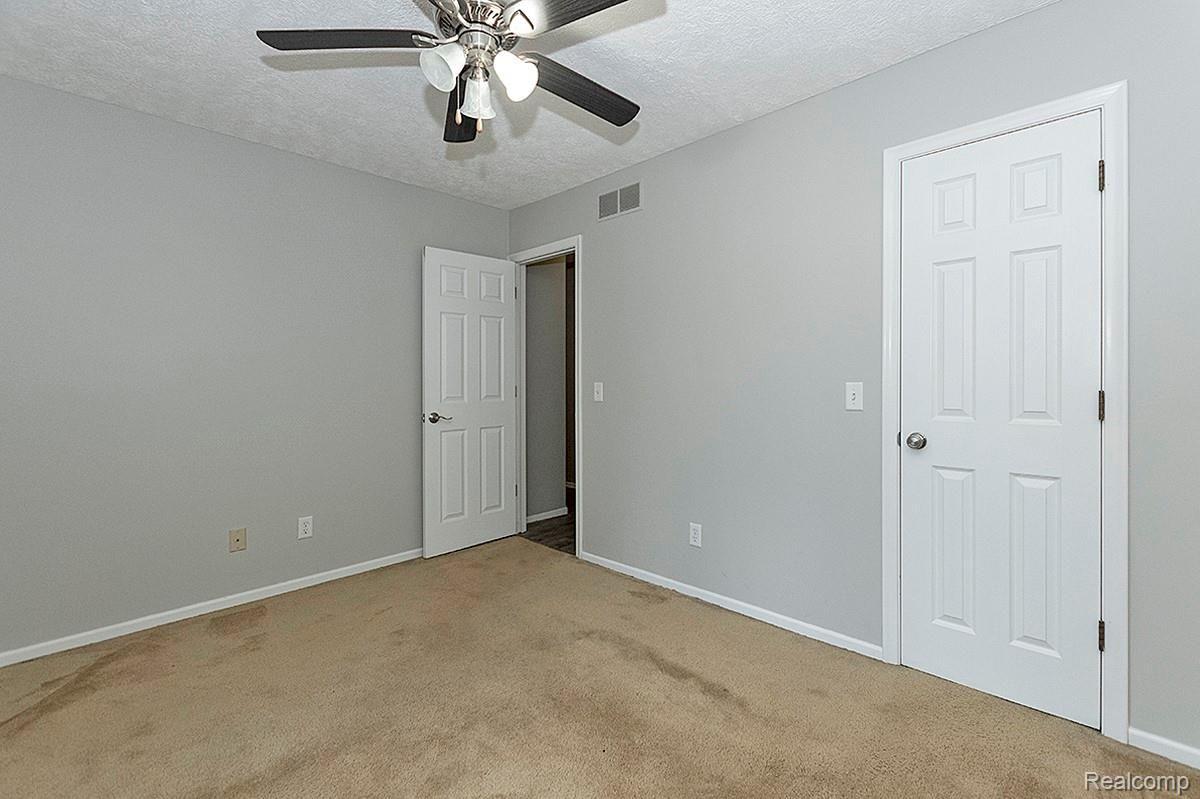3515 Apple Valley Road Okemos, MI 48864 - Photo 26 of 39 2AV bed 1.2
