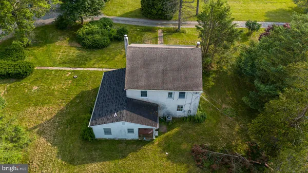 $2,600 | 1112 West Bridge Street, Spring City, PA 19475