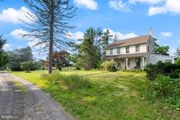 $2,600 | 1112 West Bridge Street, Spring City, PA 19475