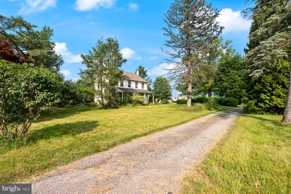 $2,600 | 1112 West Bridge Street, Spring City, PA 19475