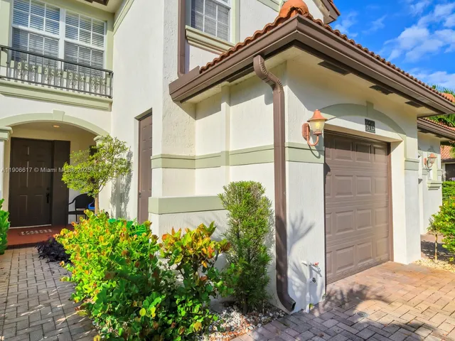 $600,000 | 9719 Darlington Place, Cooper City, FL 33328