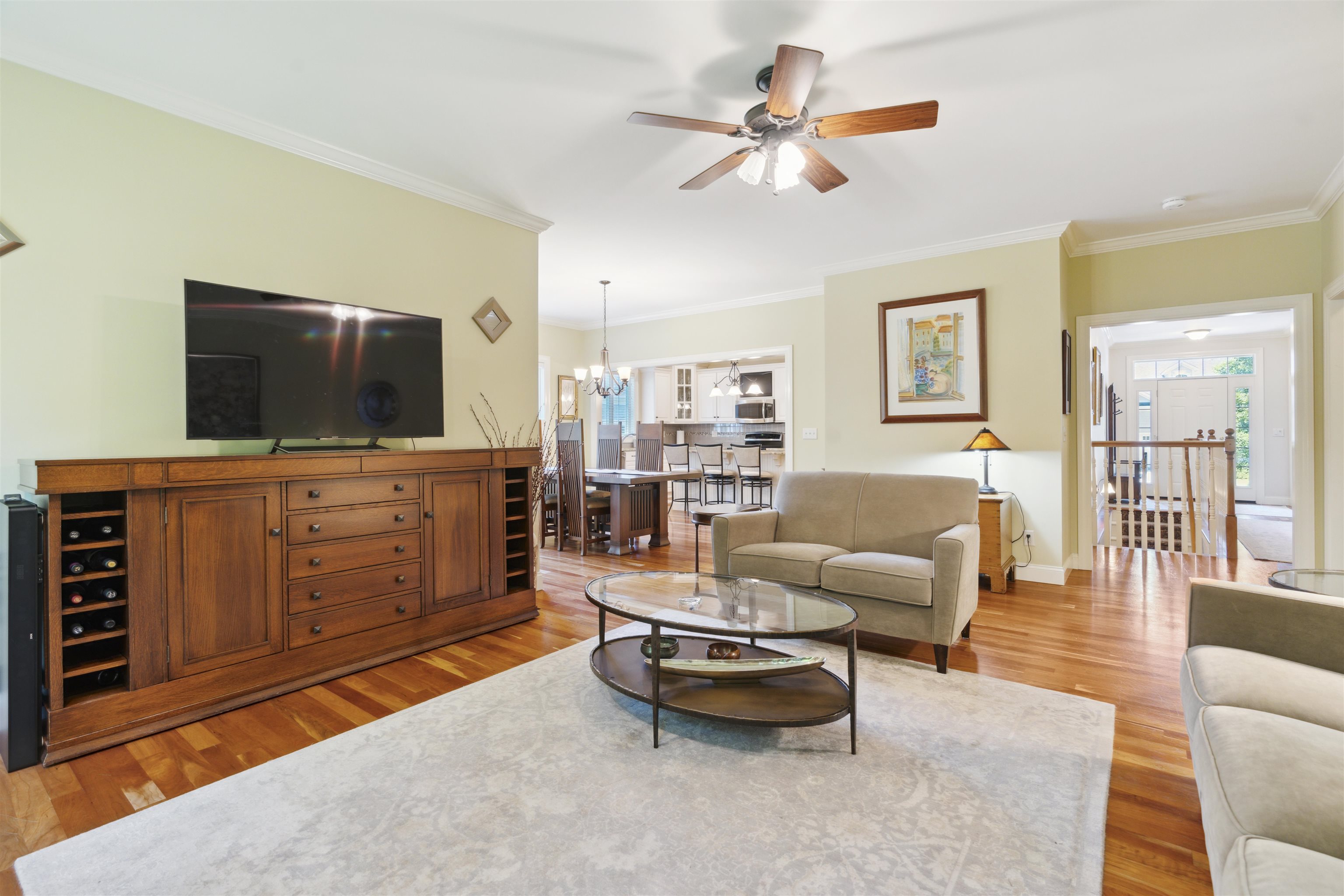 322 Michael Lane Williston, VT 05495 - Photo 3 of 29